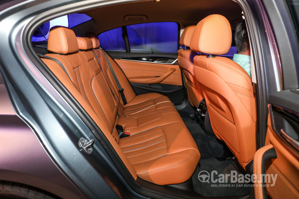 BMW 5 Series G30 (2017) Interior
