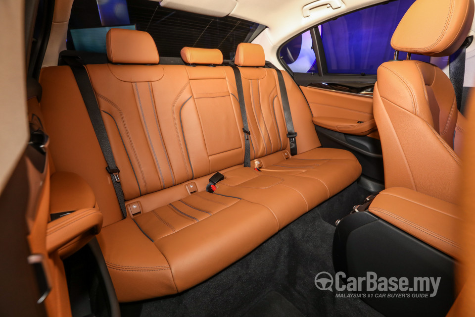 BMW 5 Series G30 (2017) Interior