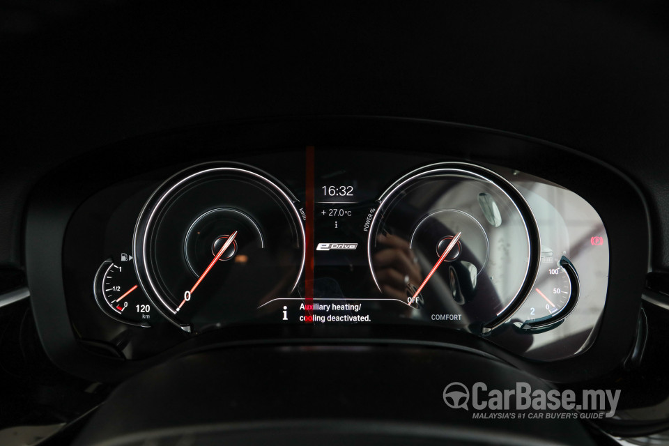 BMW 5 Series G30 (2017) Interior