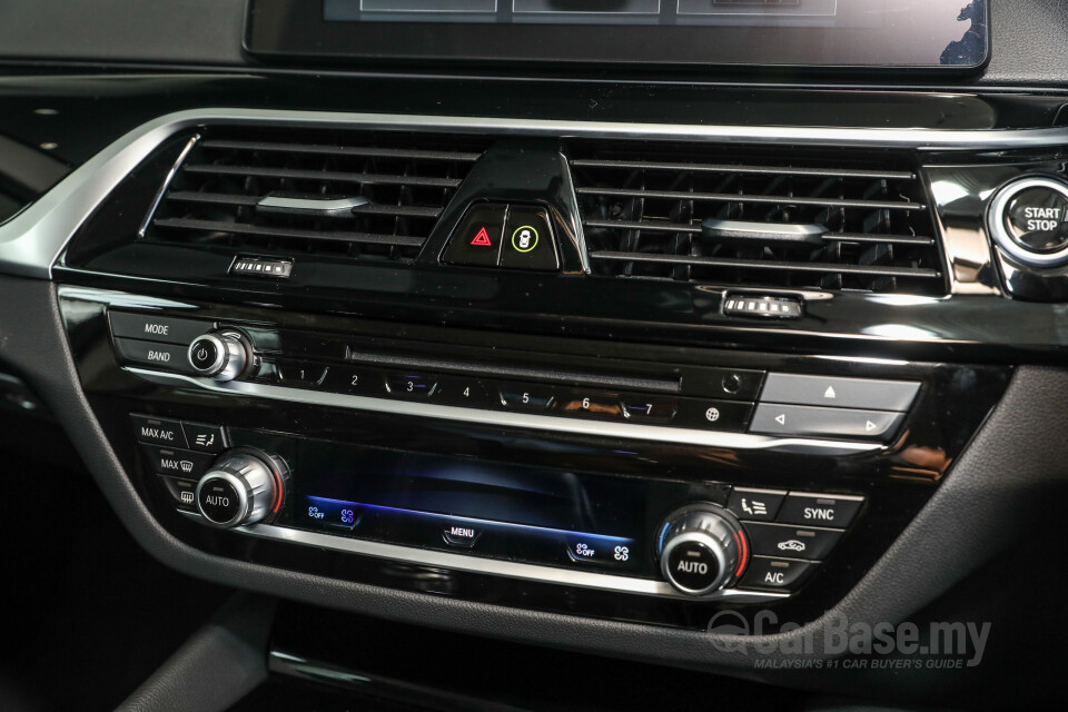 Mercedes-Benz SLC R172 Facelift (2016) Interior