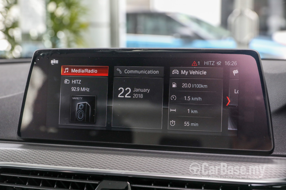 BMW 5 Series G30 (2017) Interior
