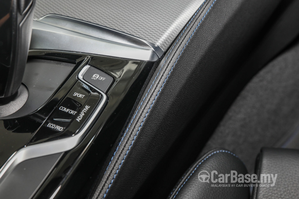 BMW 5 Series G30 (2017) Interior
