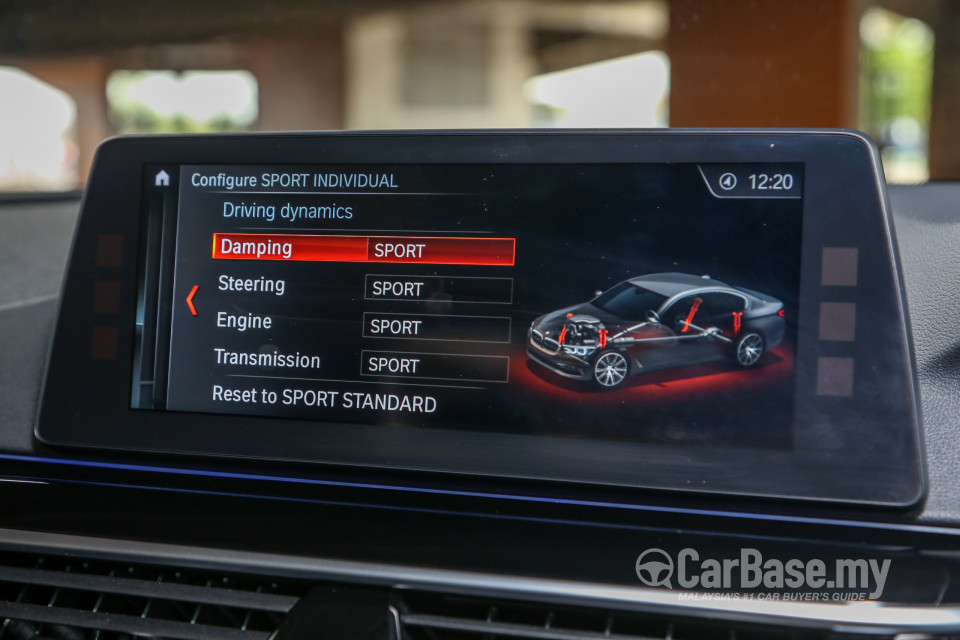 BMW 5 Series G30 (2017) Interior