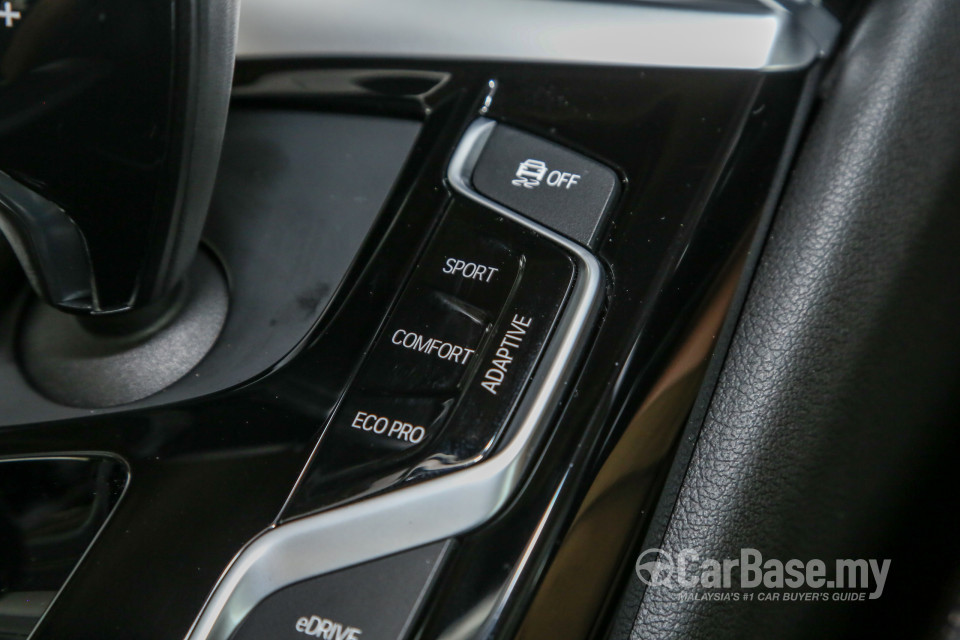BMW 5 Series G30 (2017) Interior
