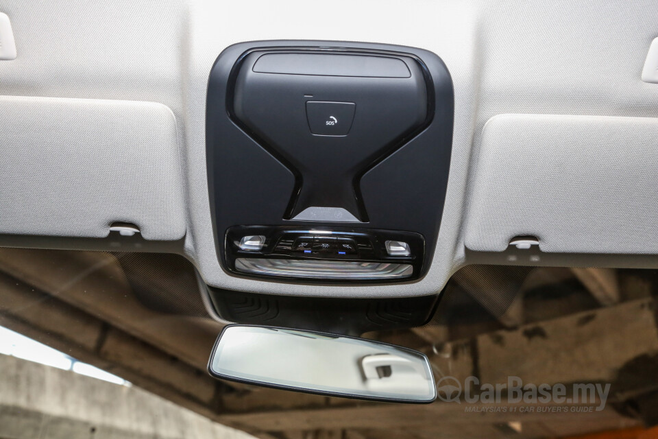 Toyota Fortuner AN160 (2016) Interior