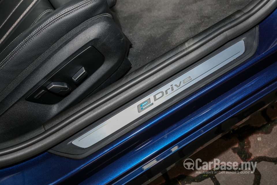 BMW 5 Series G30 (2017) Interior