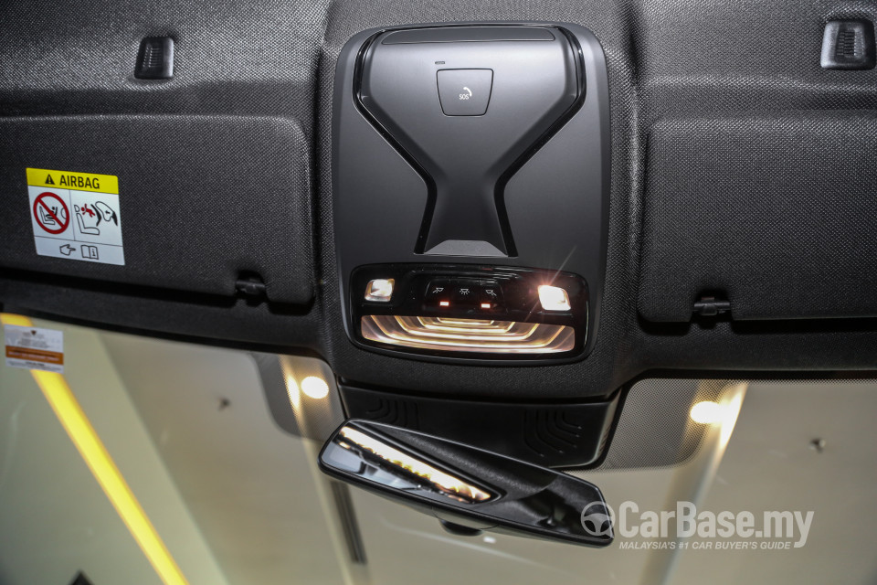 BMW 5 Series G30 (2017) Interior