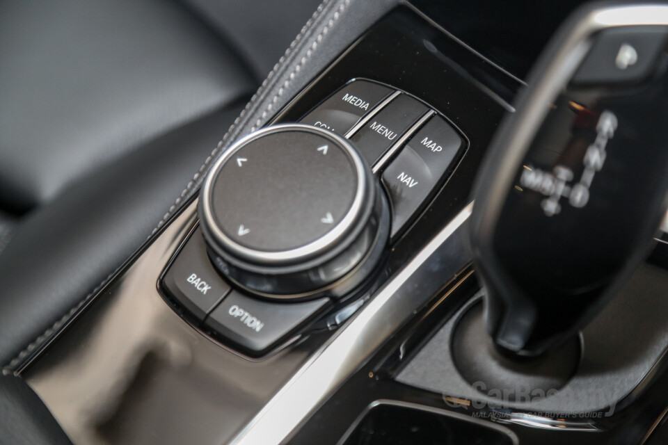 Audi A4 B9 (2016) Interior