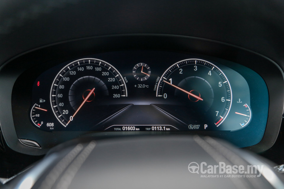 BMW 5 Series G30 (2017) Interior