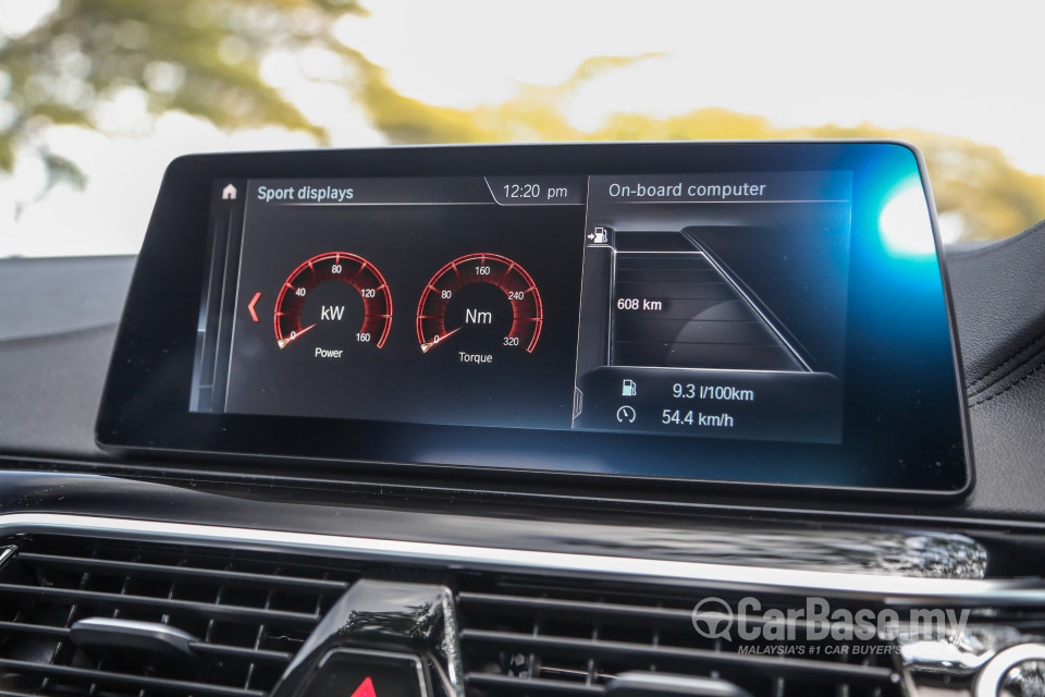 BMW 5 Series G30 (2017) Interior