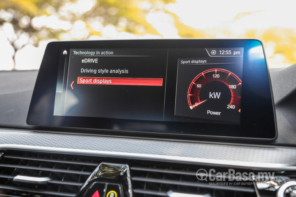 BMW 5 Series G30 (2017) Interior