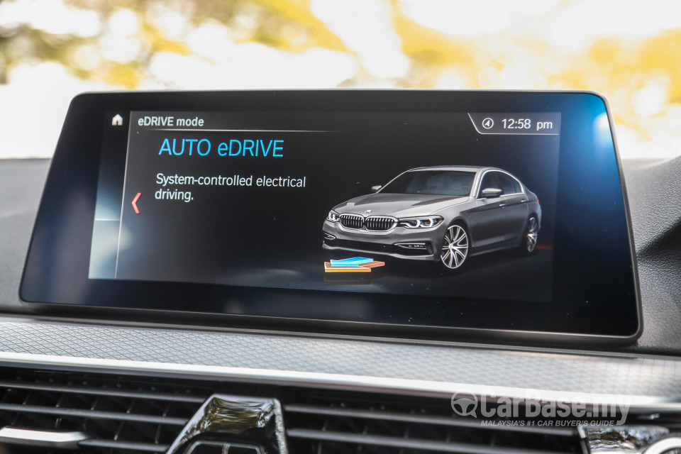 BMW 5 Series G30 (2017) Interior