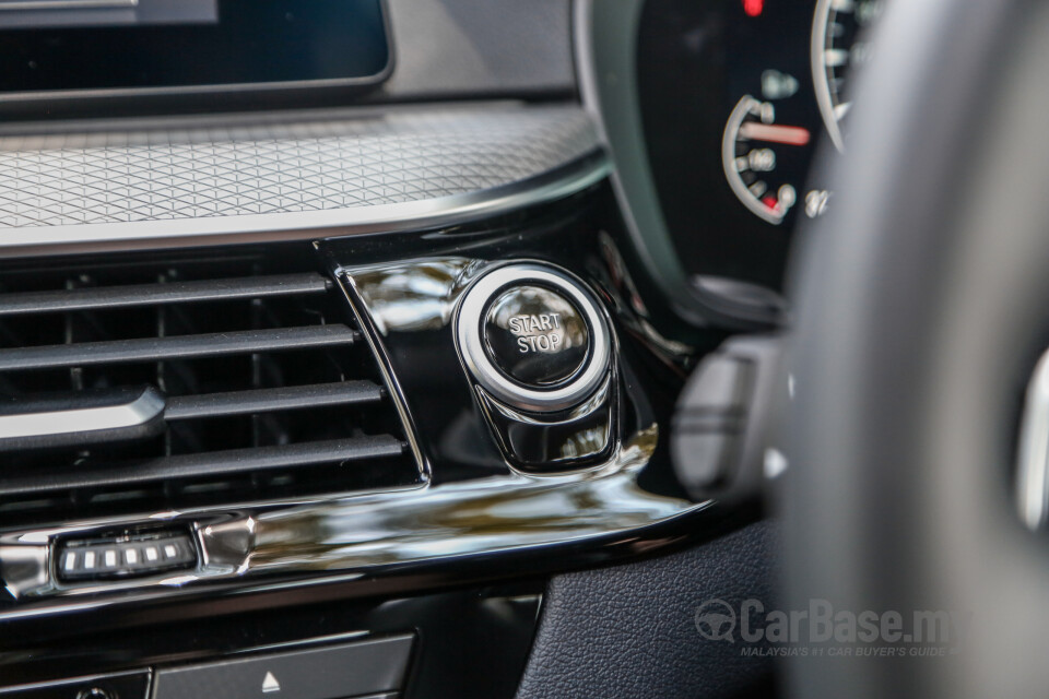 Mitsubishi ASX Mk1 Facelift (2013) Interior