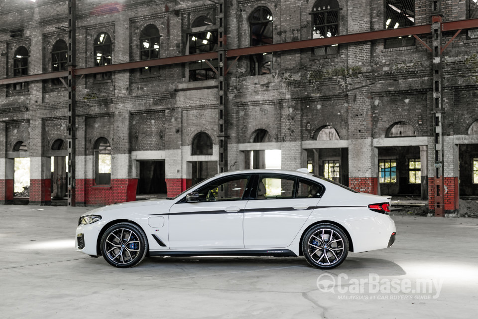 BMW 5 Series G30 LCI (2021) Exterior