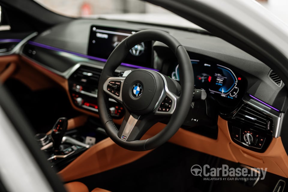 BMW 5 Series G30 LCI (2021) Interior