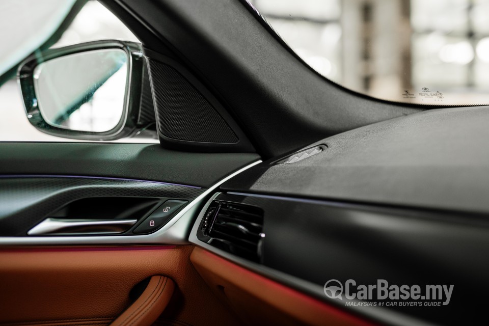 BMW 5 Series G30 LCI (2021) Interior