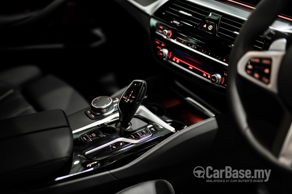 BMW 5 Series G30 LCI (2021) Interior