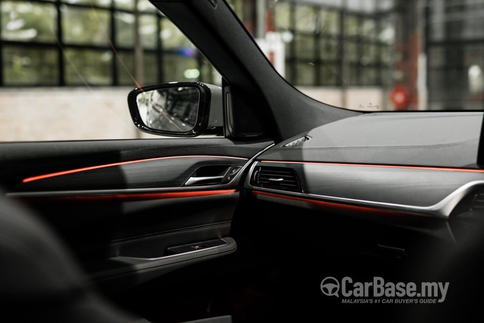 BMW 5 Series G30 LCI (2021) Interior