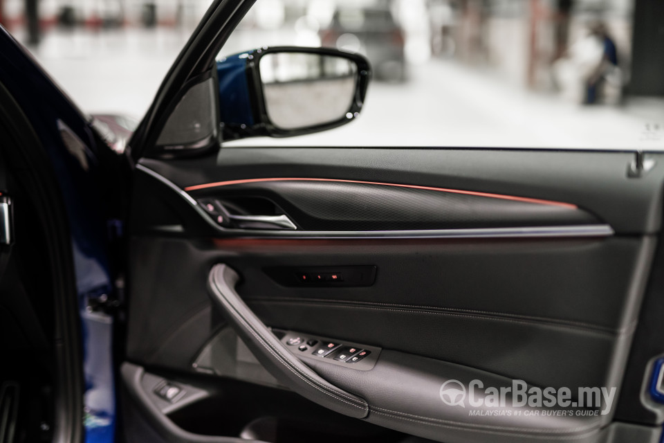 BMW 5 Series G30 LCI (2021) Interior