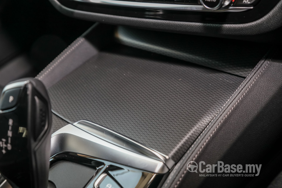 BMW 5 Series G30 LCI (2021) Interior