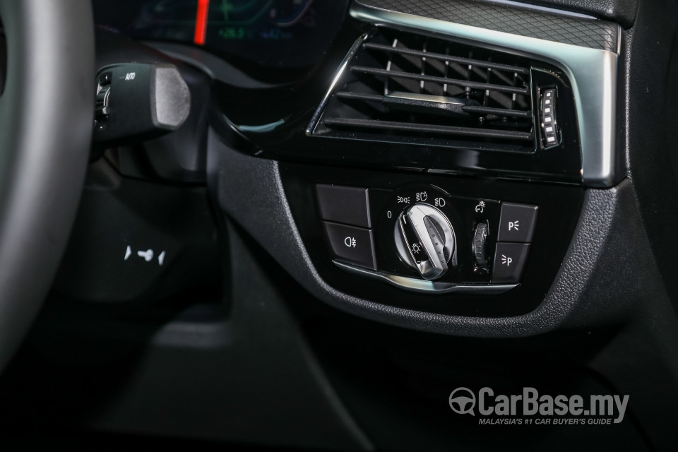 BMW 5 Series G30 LCI (2021) Interior