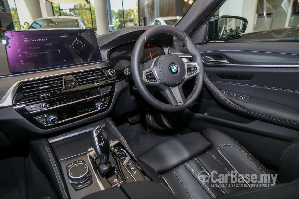BMW 5 Series G30 LCI (2021) Interior