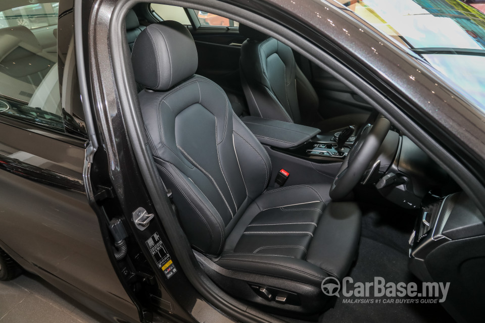 BMW 5 Series G30 LCI (2021) Interior