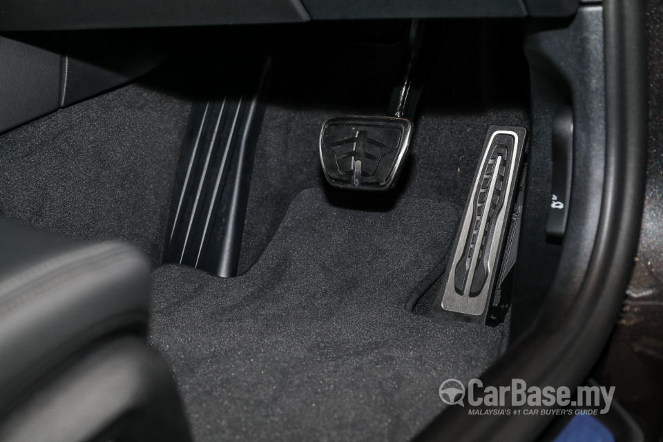 BMW 5 Series G30 LCI (2021) Interior