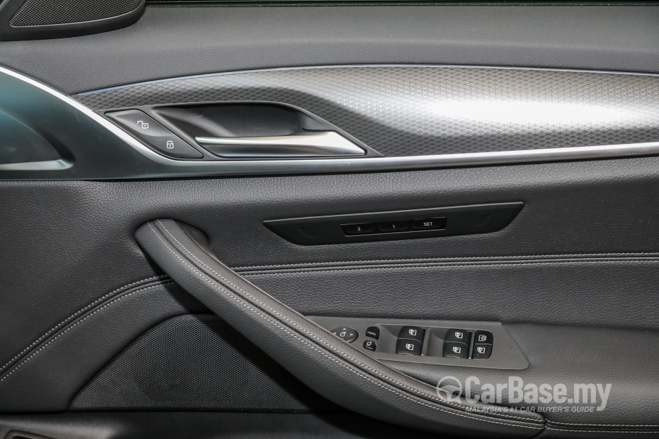 BMW 5 Series G30 LCI (2021) Interior