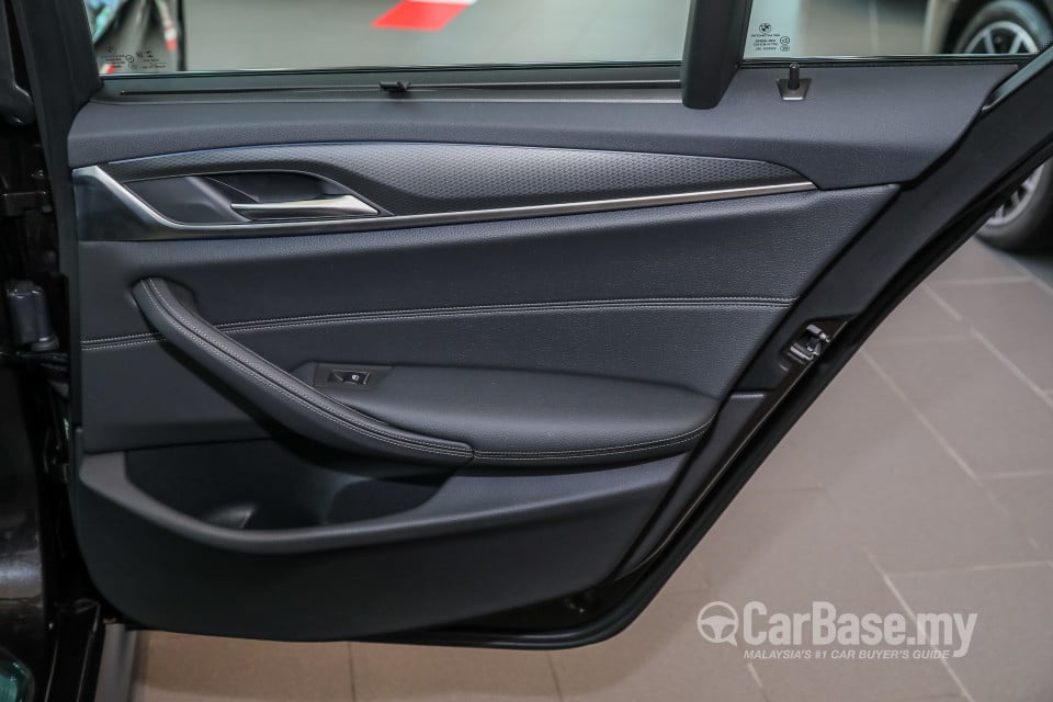 BMW 5 Series G30 LCI (2021) Interior