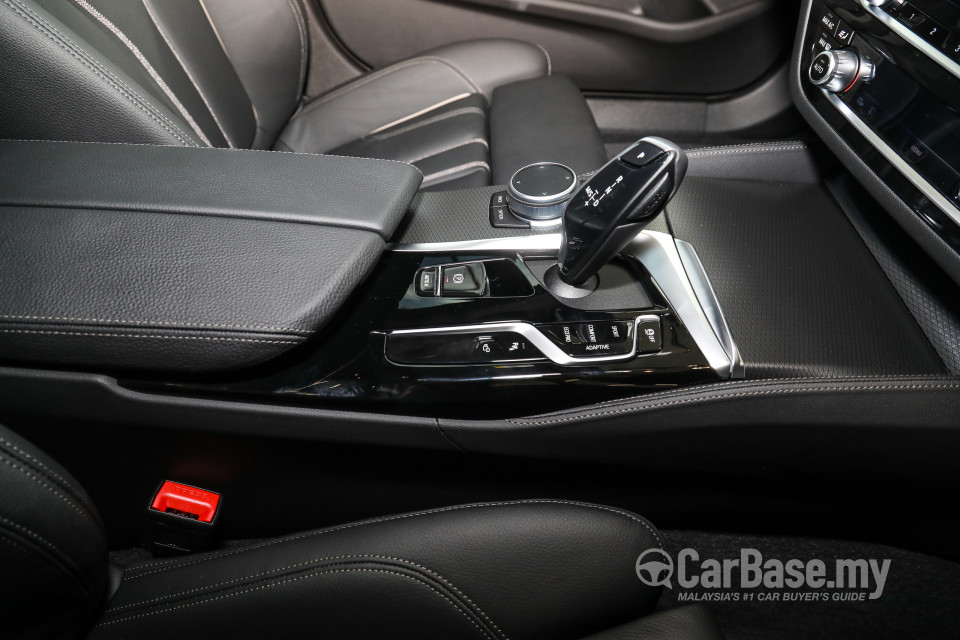 BMW 5 Series G30 LCI (2021) Interior