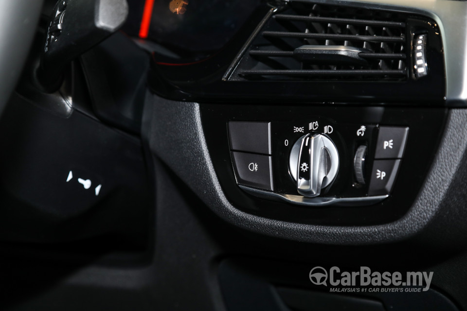BMW 5 Series G30 LCI (2021) Interior