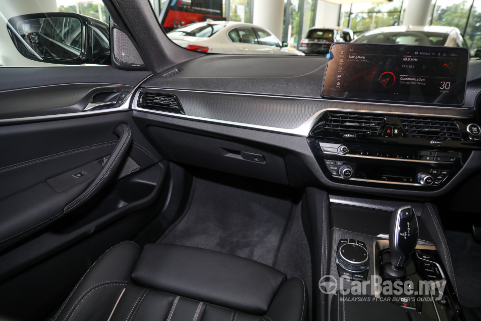 BMW 5 Series G30 LCI (2021) Interior