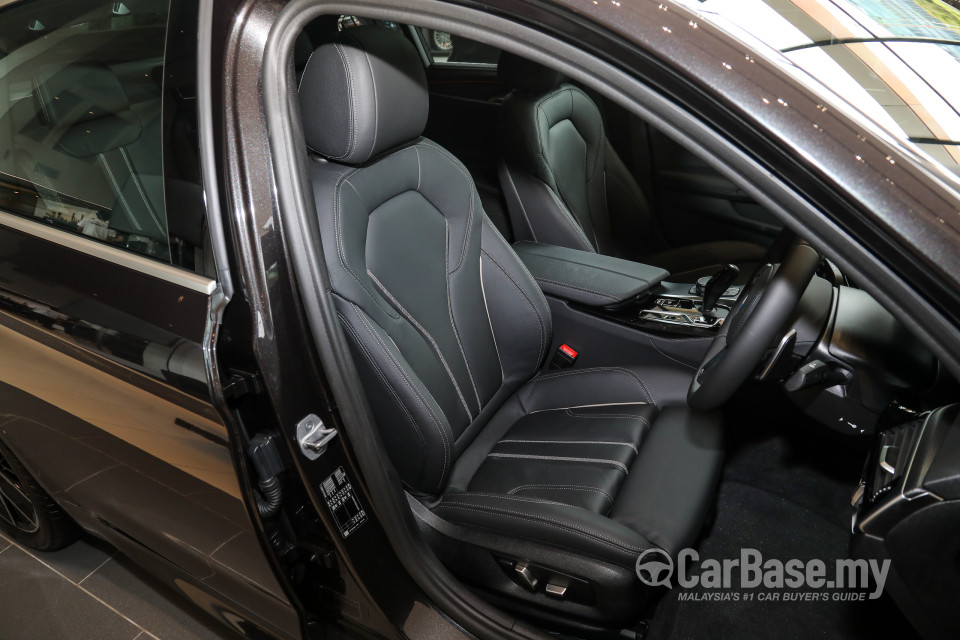 BMW 5 Series G30 LCI (2021) Interior