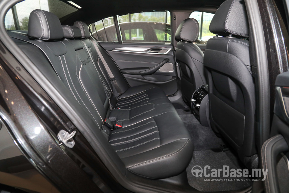 BMW 5 Series G30 LCI (2021) Interior