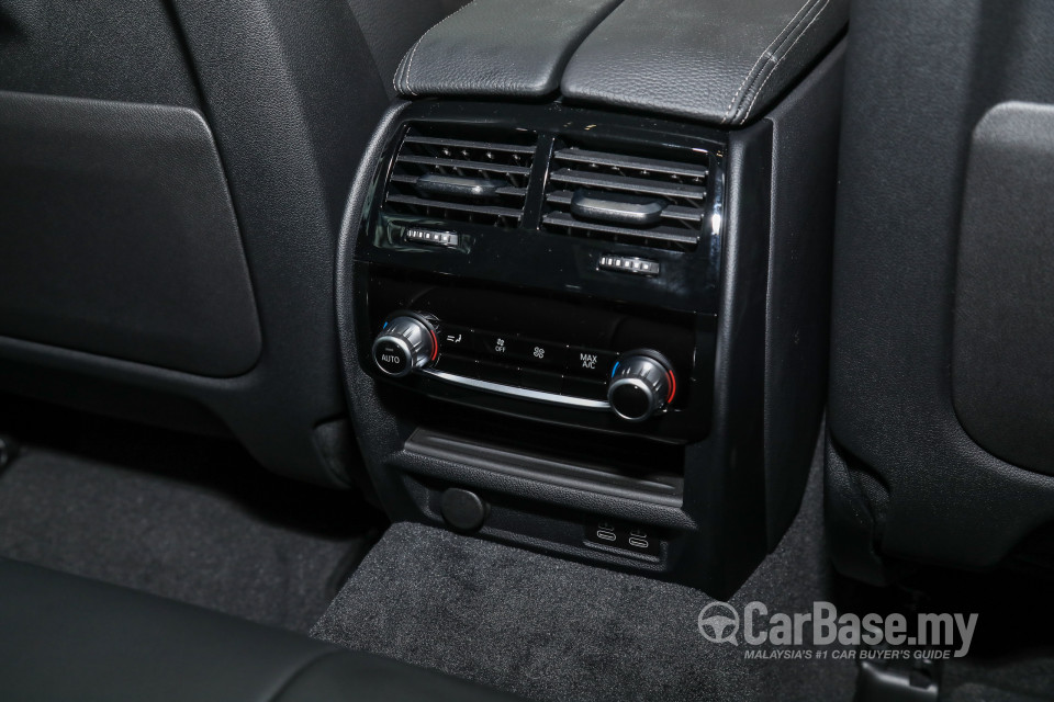 BMW 5 Series G30 LCI (2021) Interior