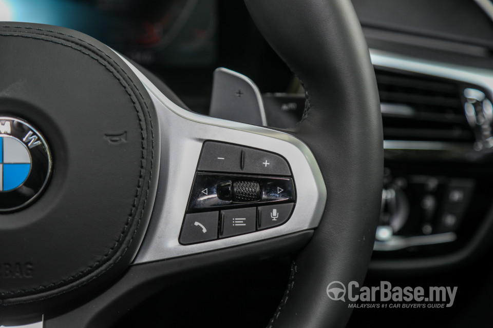 BMW 5 Series G30 LCI (2021) Interior