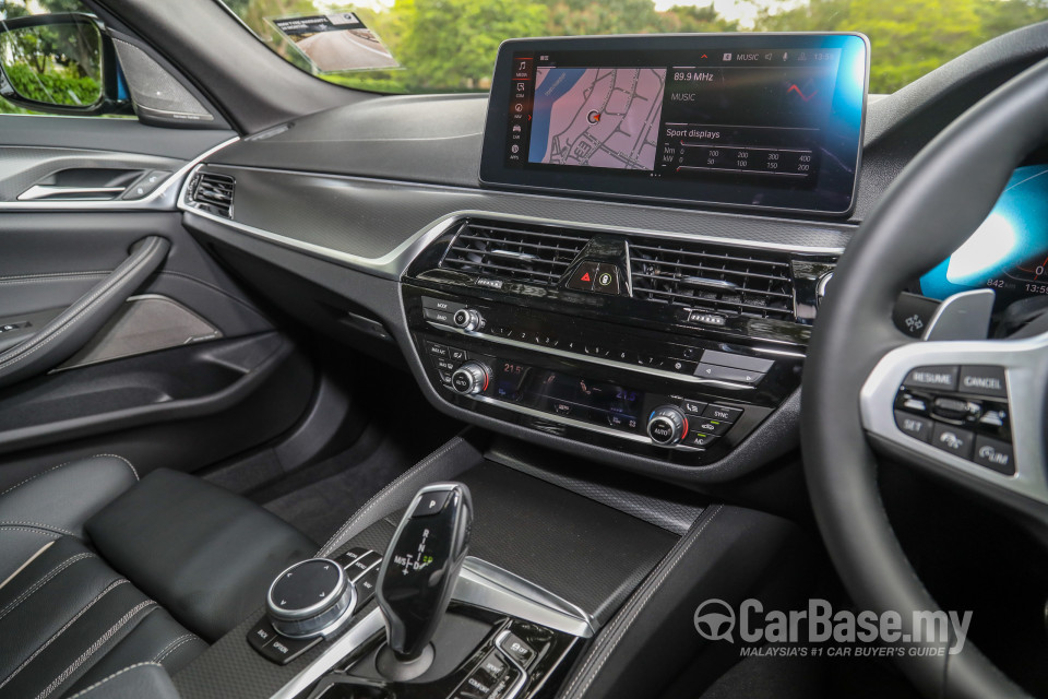 BMW 5 Series G30 LCI (2021) Interior