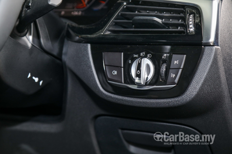 BMW 5 Series G30 LCI (2021) Interior