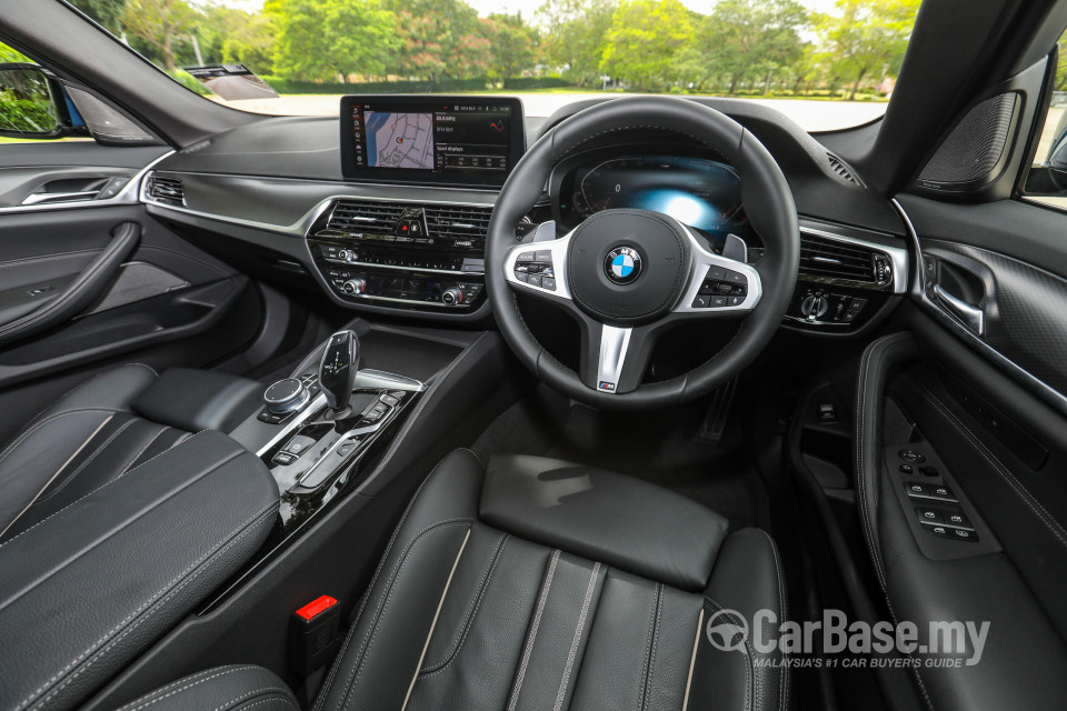 BMW 5 Series G30 LCI (2021) Interior