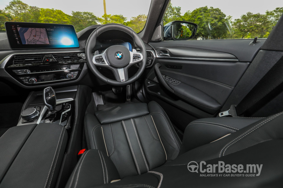 BMW 5 Series G30 LCI (2021) Interior