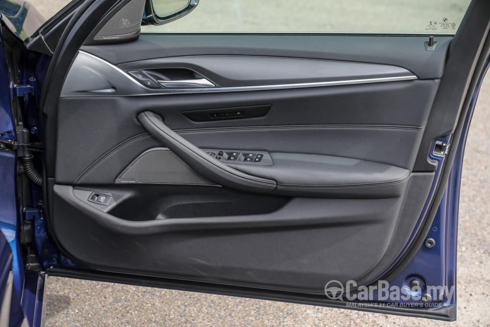 BMW 5 Series G30 LCI (2021) Interior