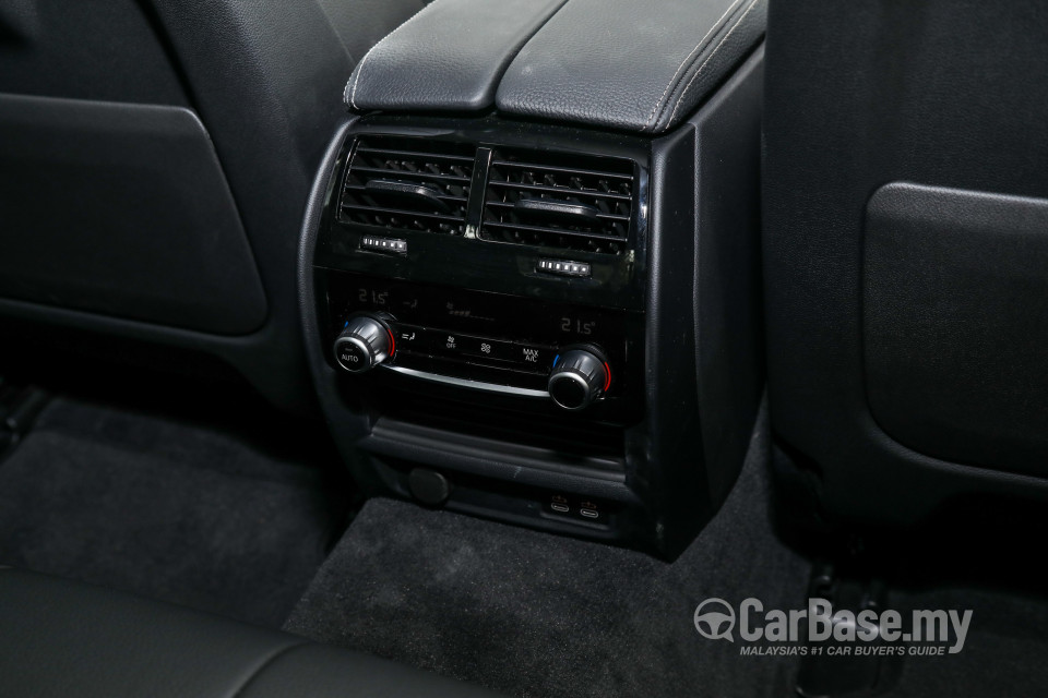 BMW 5 Series G30 LCI (2021) Interior