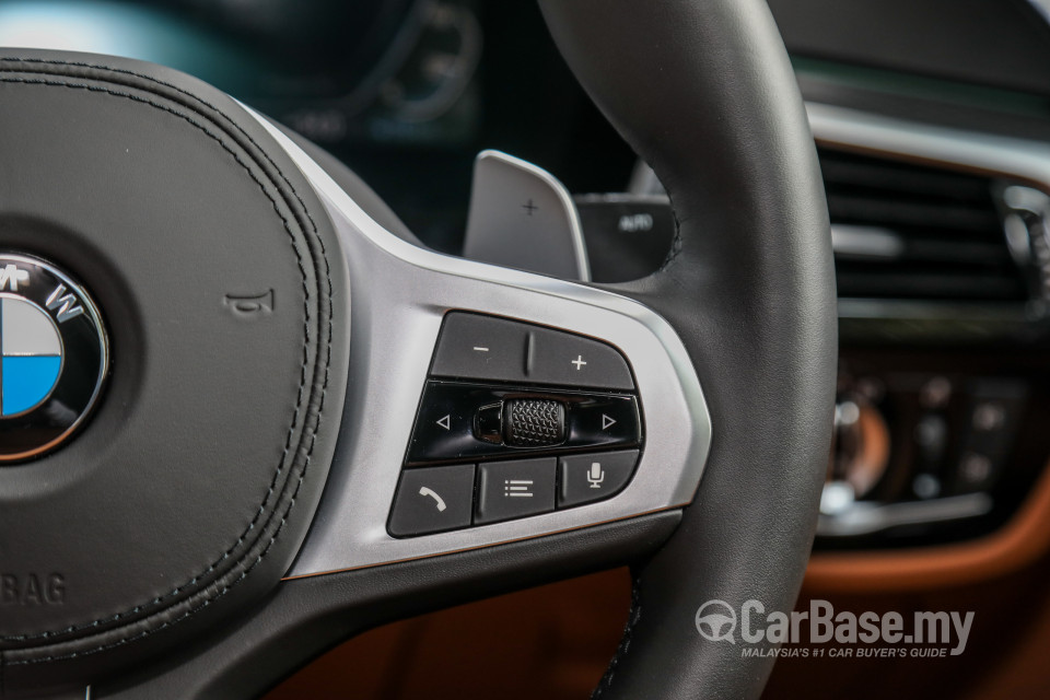 BMW 5 Series G30 LCI (2021) Interior