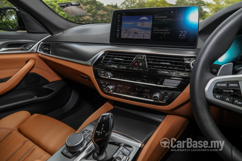 BMW 5 Series G30 LCI (2021) Interior