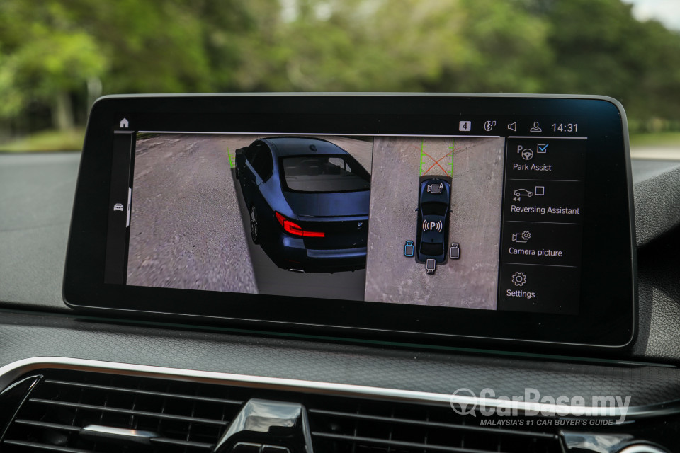 BMW 5 Series G30 LCI (2021) Interior