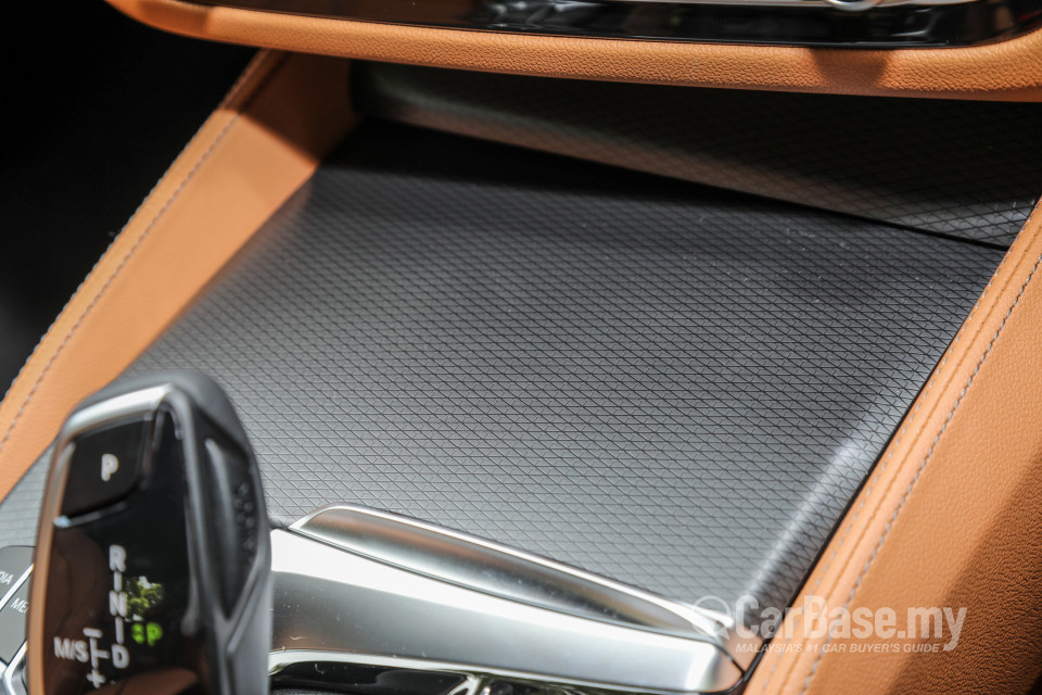 BMW 5 Series G30 LCI (2021) Interior