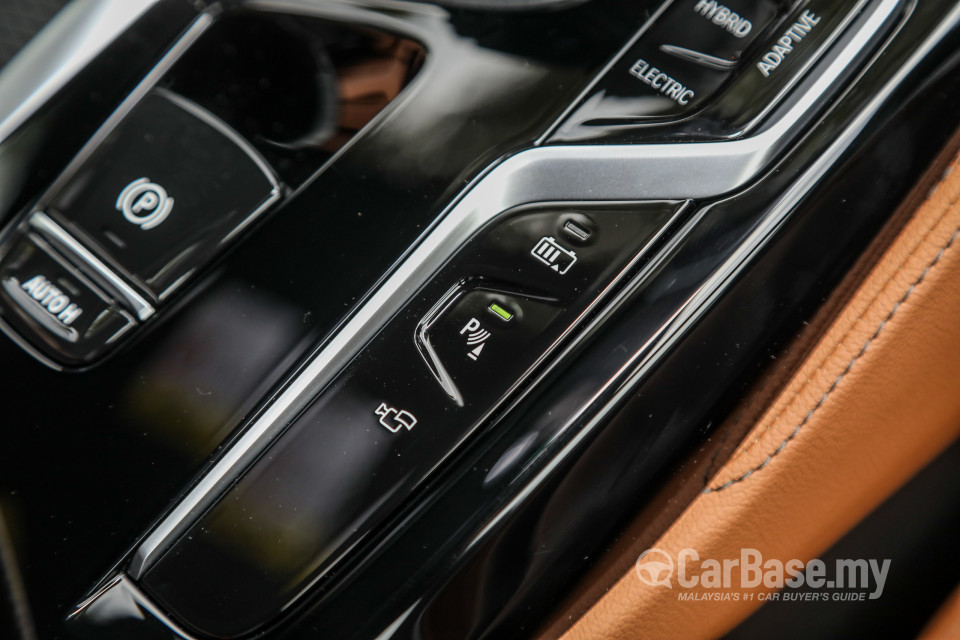 BMW 5 Series G30 LCI (2021) Interior