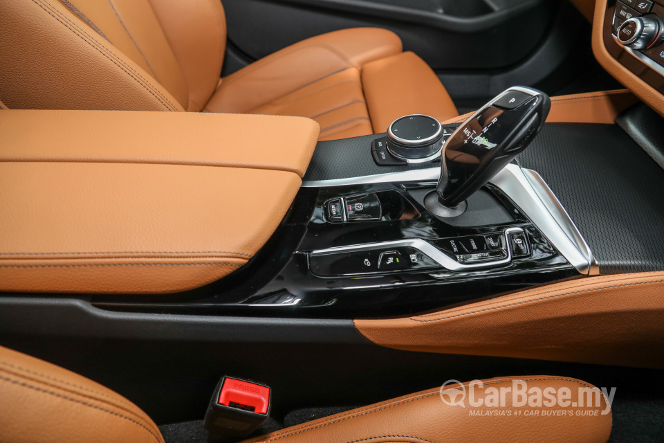 BMW 5 Series G30 LCI (2021) Interior