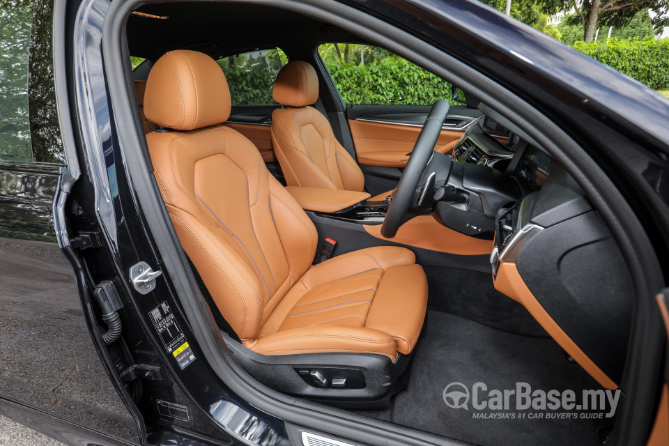 BMW 5 Series G30 LCI (2021) Interior
